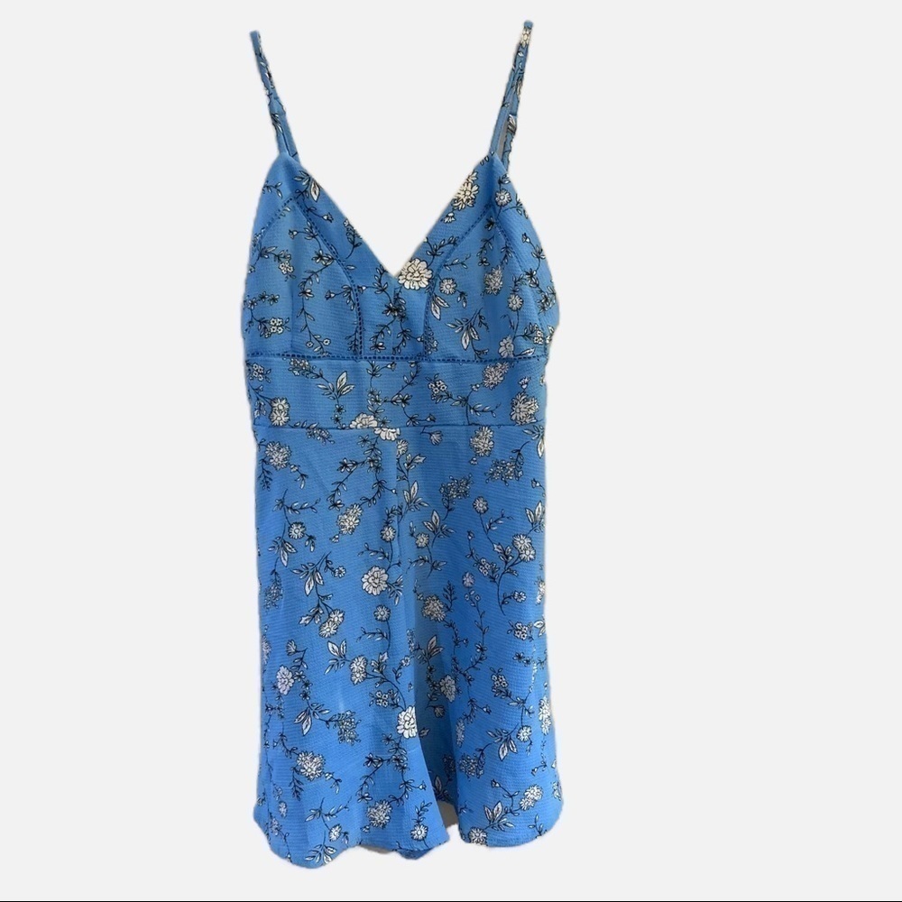 Cotton:On Woven Cebrano Strappy Playsuit. Blue White Floral Romper. Size S/P